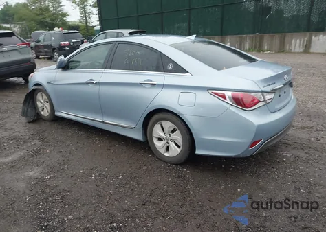 2014 Hyundai Sonata Hybrid z USA, uszkodzony, nr VIN KMHEC4A48EA109924